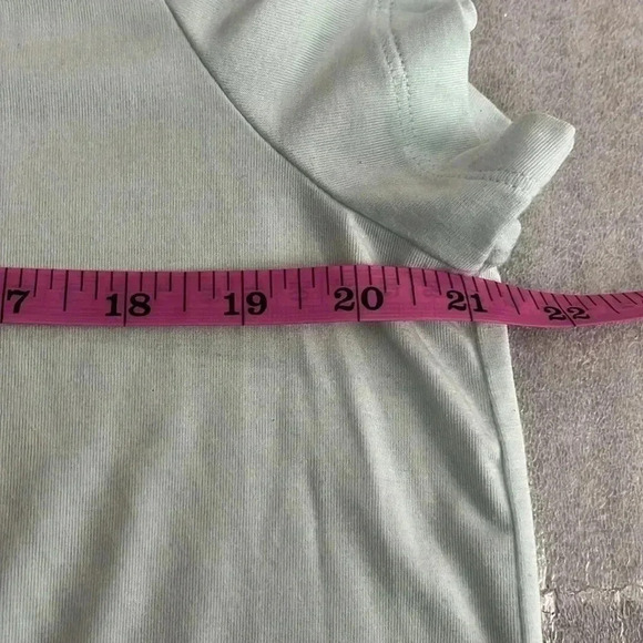 [L]Athleta Blue PERIWINKLE  HEATHER SCOOP RELEASE BREEZ TEE - Picture 4 of 5